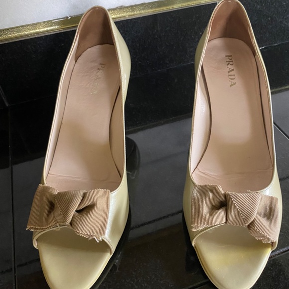 VINTAGE PRADA (MADE IN ITALY) - Picture 7 of 16